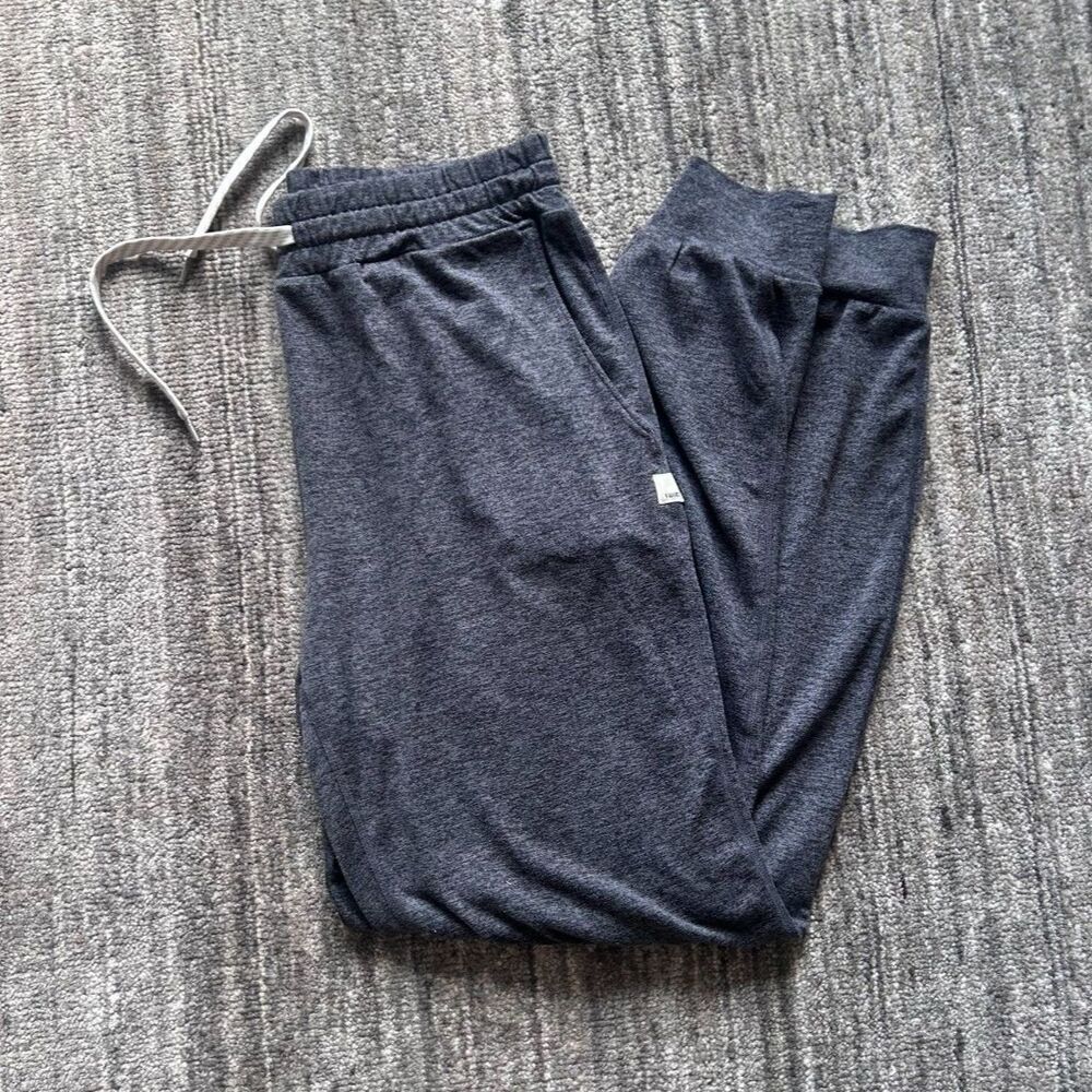 Vuori Performance Jogger Sweatpants Grey SS
